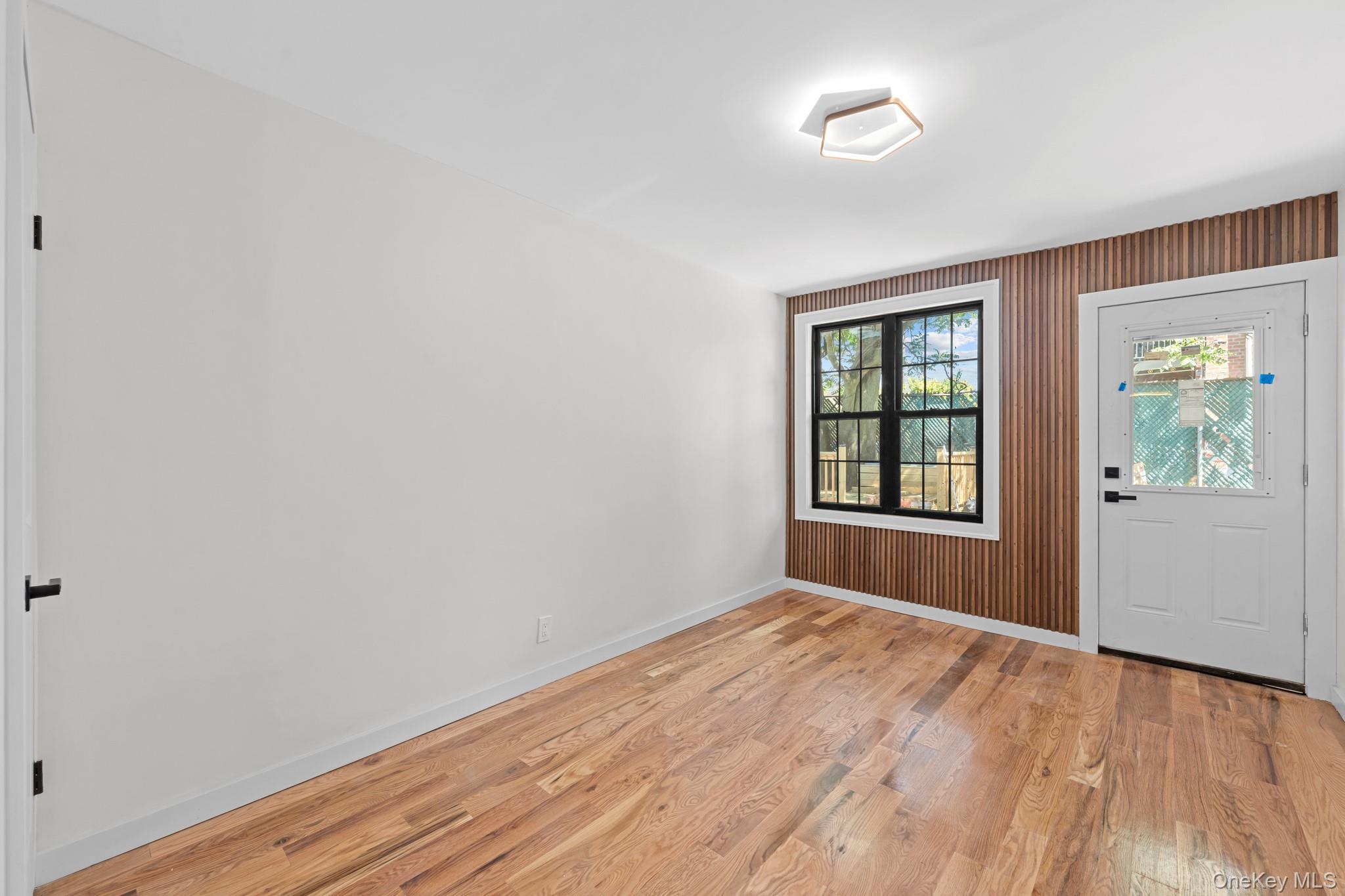 10224 Avenue K Property Photo 12