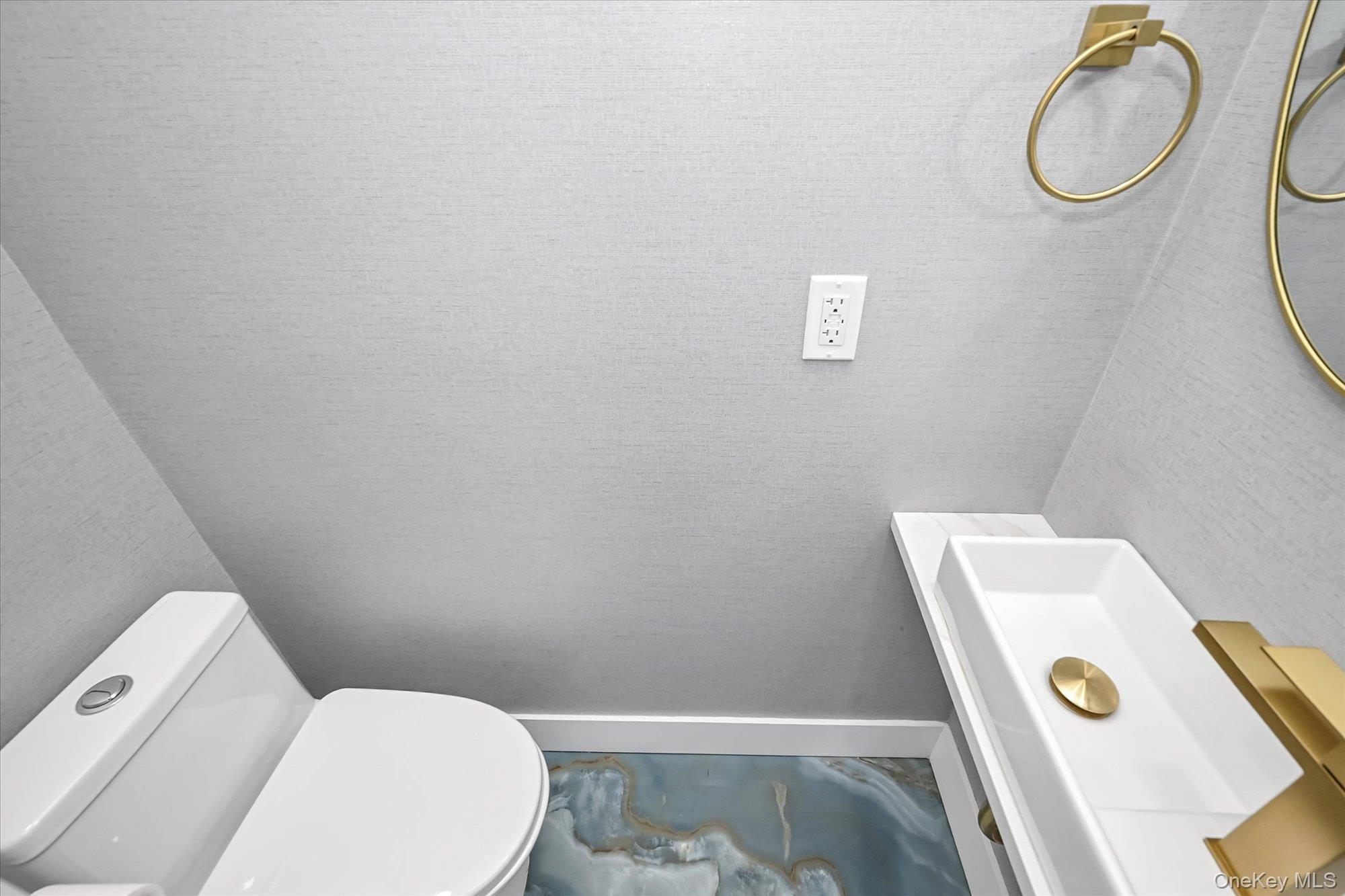 138-08 76th Avenue Property Photo 6