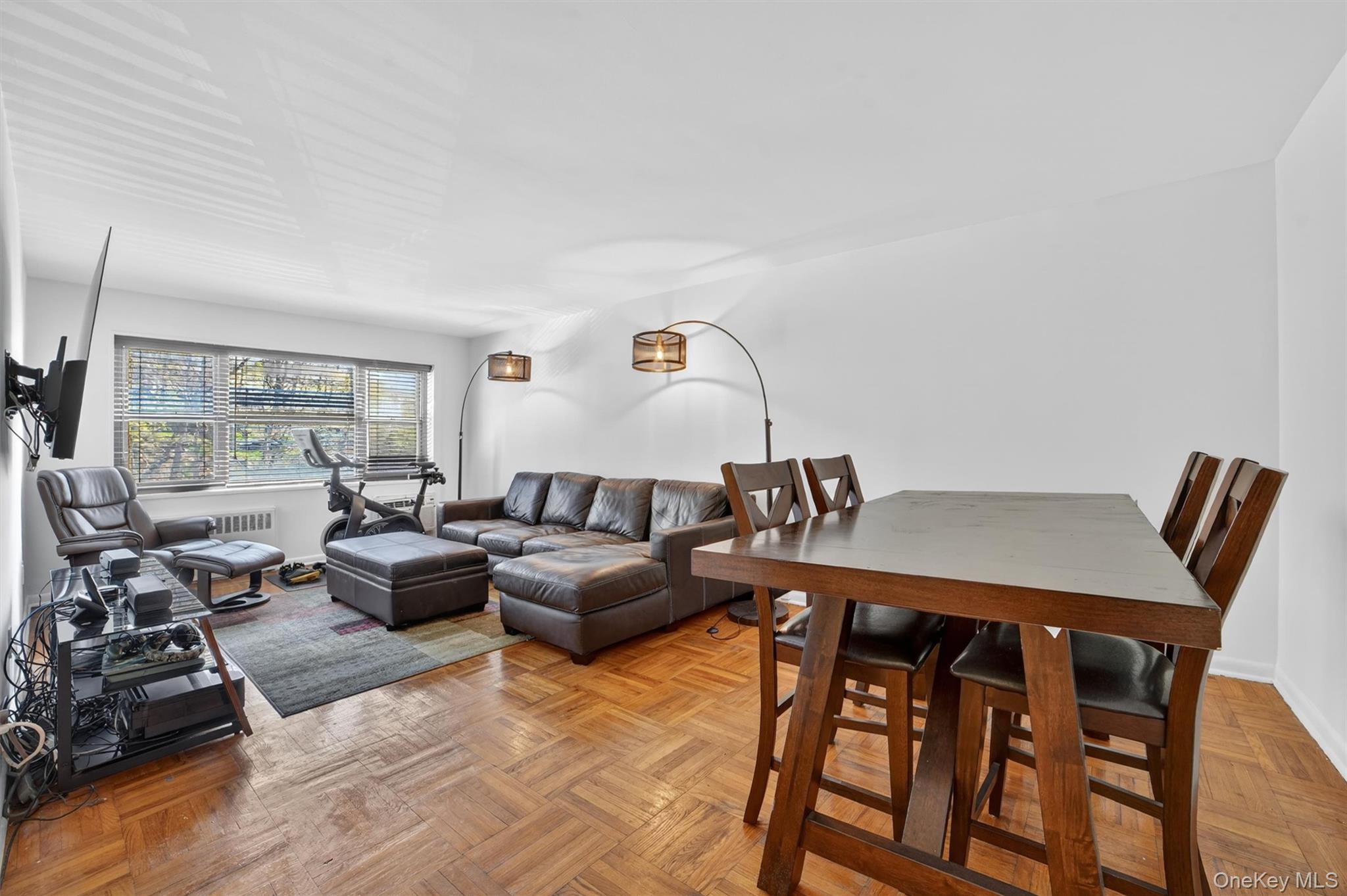 222 N Broadway 3d Property Photo 6