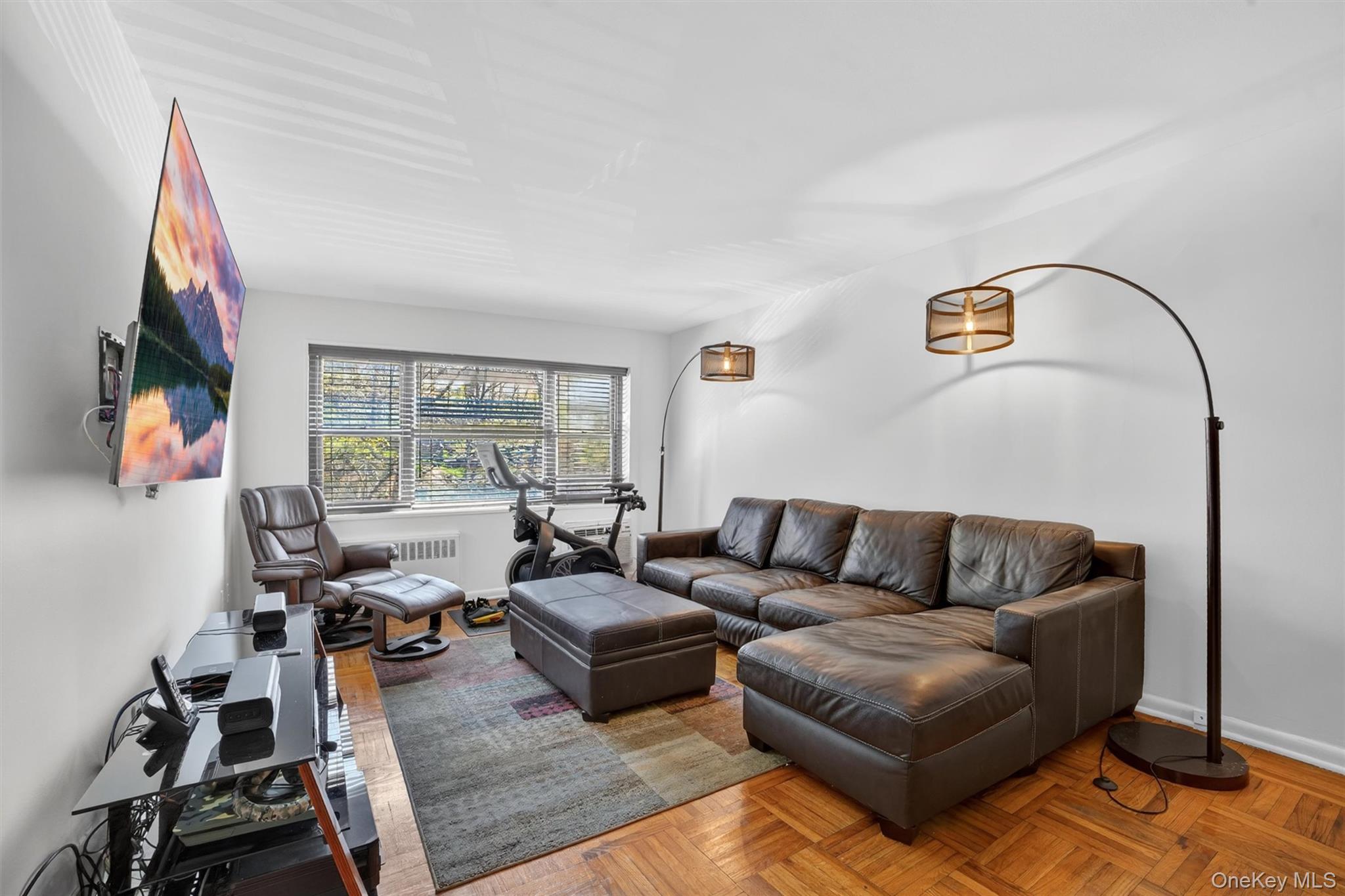 222 N Broadway 3d Property Photo 10