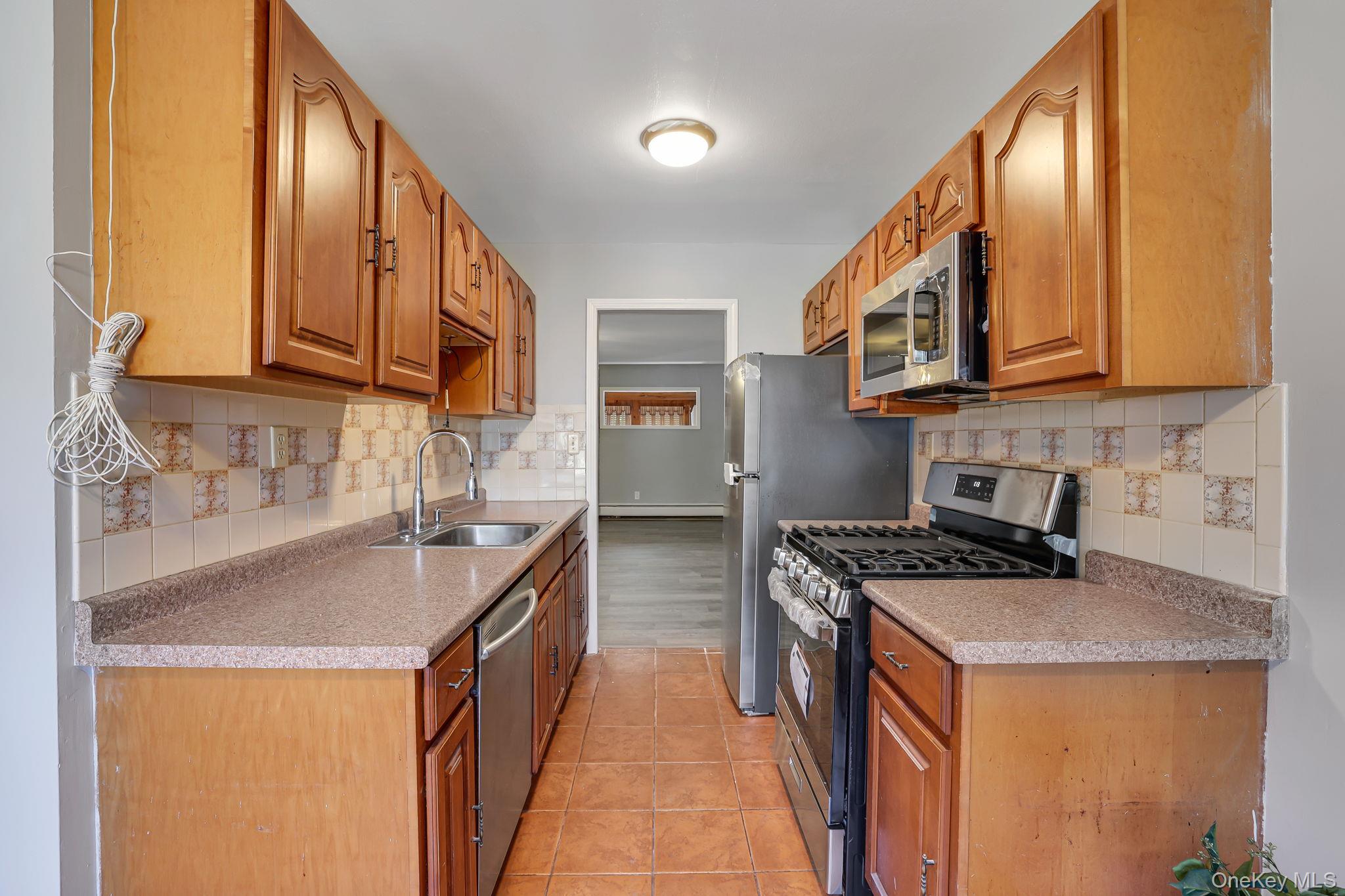 66 Patio Road Property Photo 8