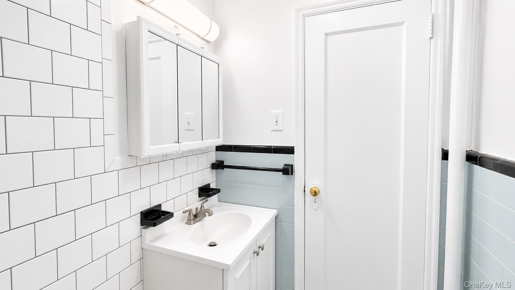 84-49 168th Street 2v Property Photo 12