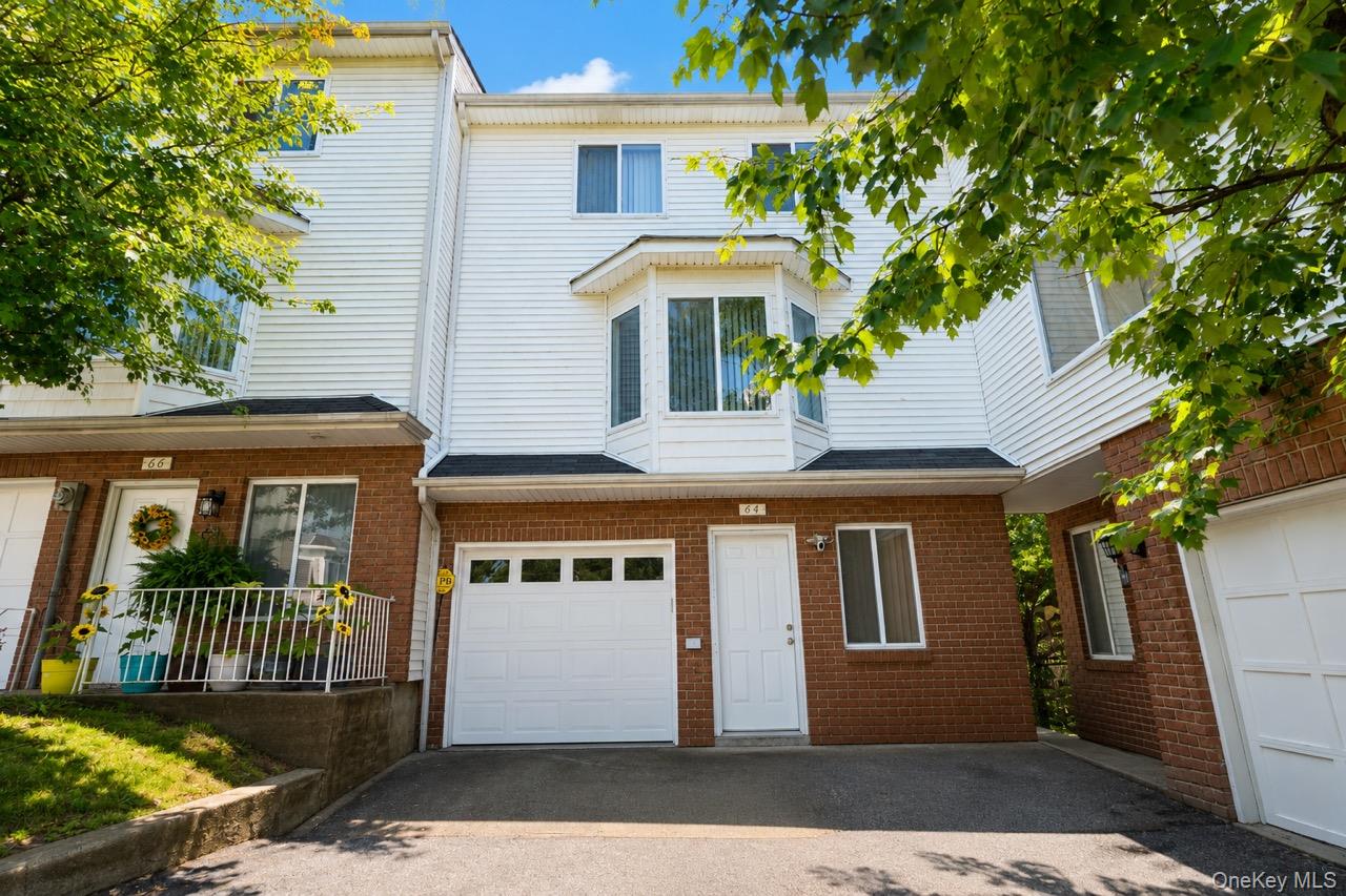 64 Amanda Court Property Photo 2