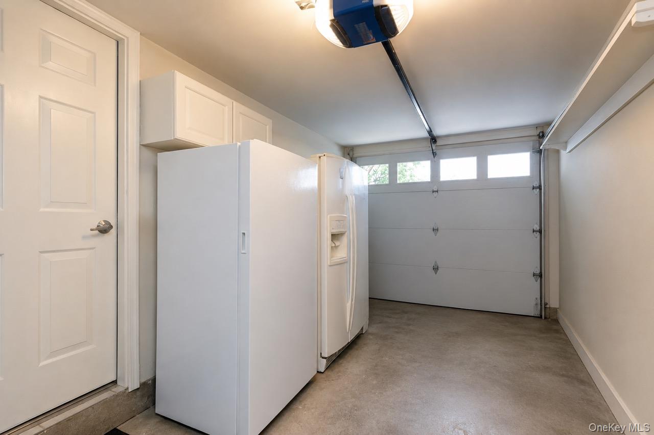 64 Amanda Court Property Photo 7