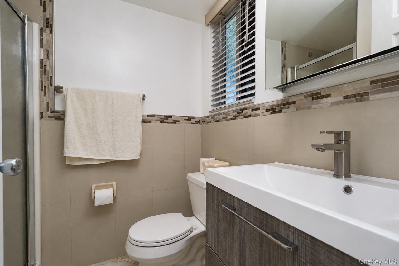 64 Amanda Court Property Photo 8