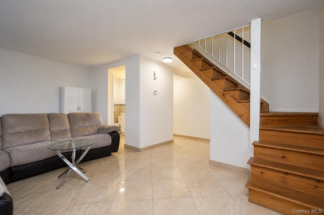64 Amanda Court Property Photo 25