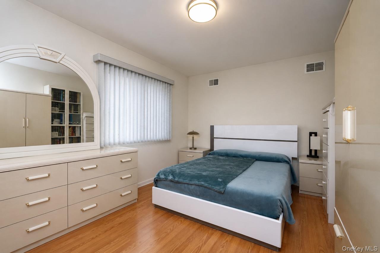 64 Amanda Court Property Photo 32