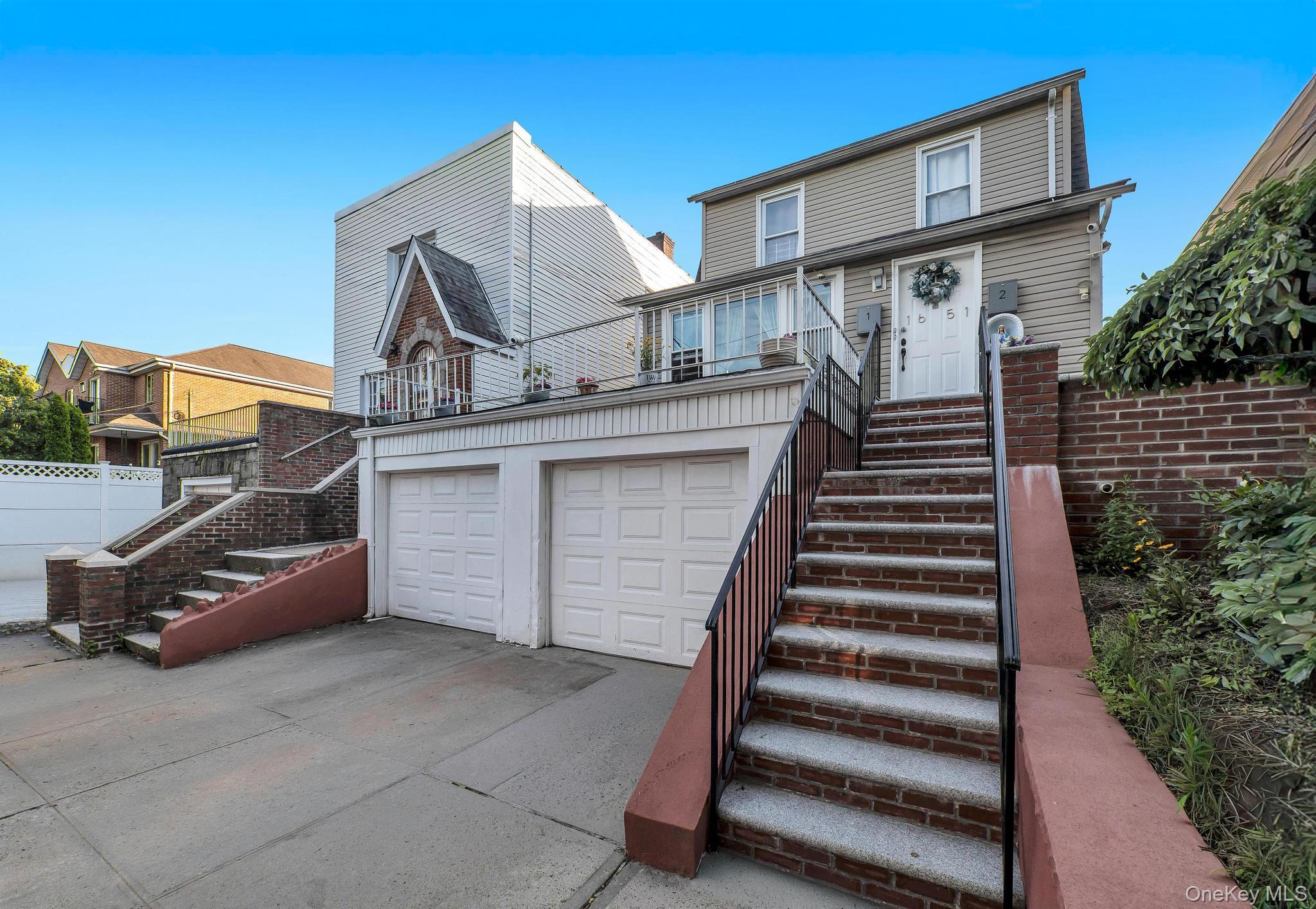 1651 Hering Avenue Property Photo 2