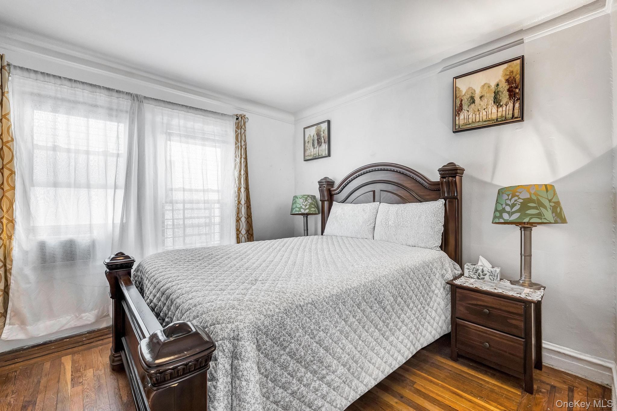 1651 Hering Avenue Property Photo 18