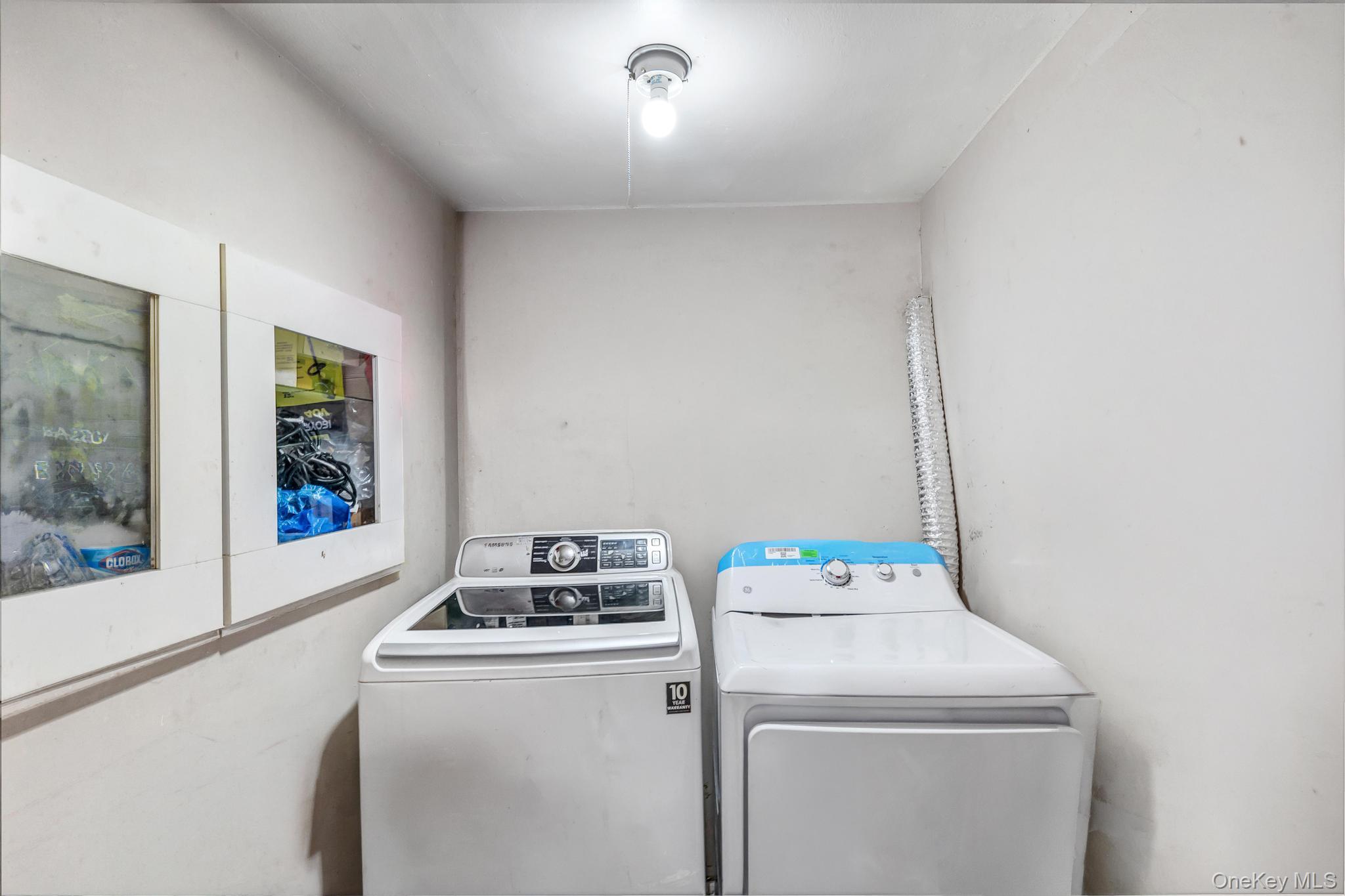 1651 Hering Avenue Property Photo 36