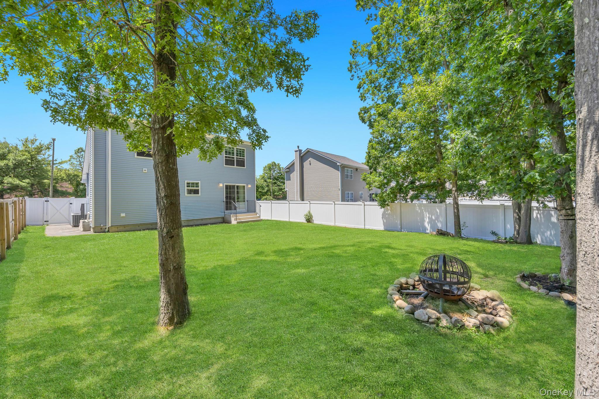 5 The Green B Property Photo 3
