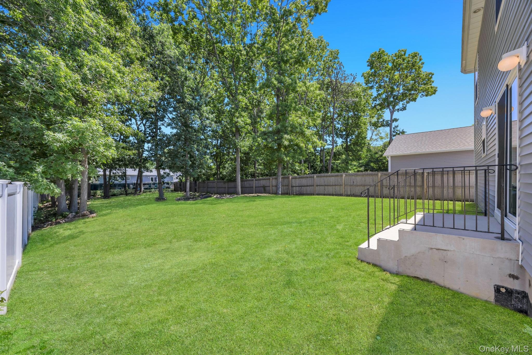 5 The Green B Property Photo 5