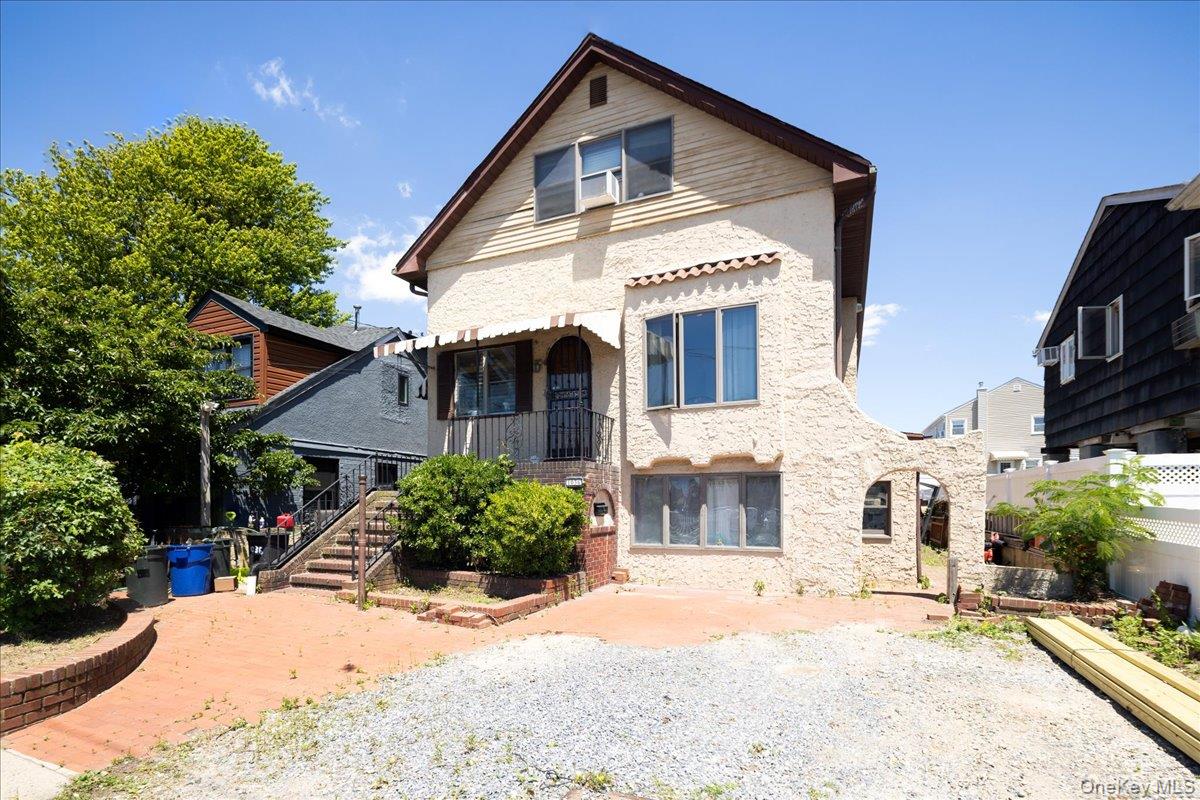 1036 California Place Property Photo 2
