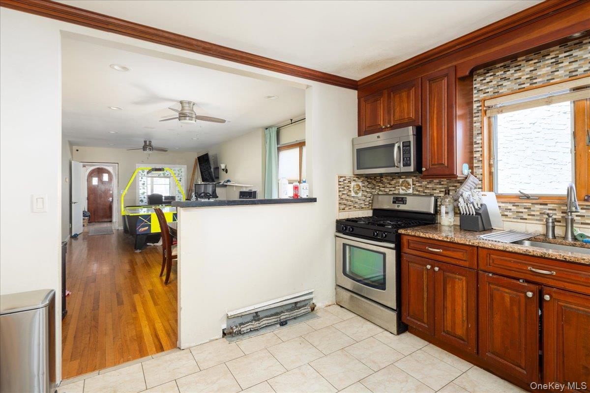1036 California Place Property Photo 9