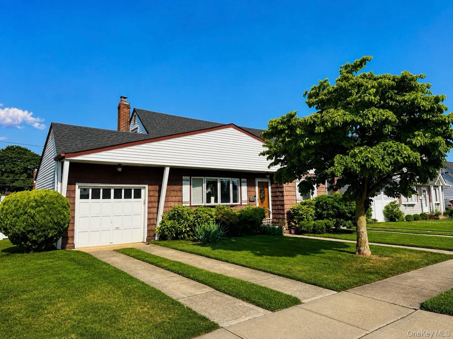 183 Lee Avenue Property Photo 1