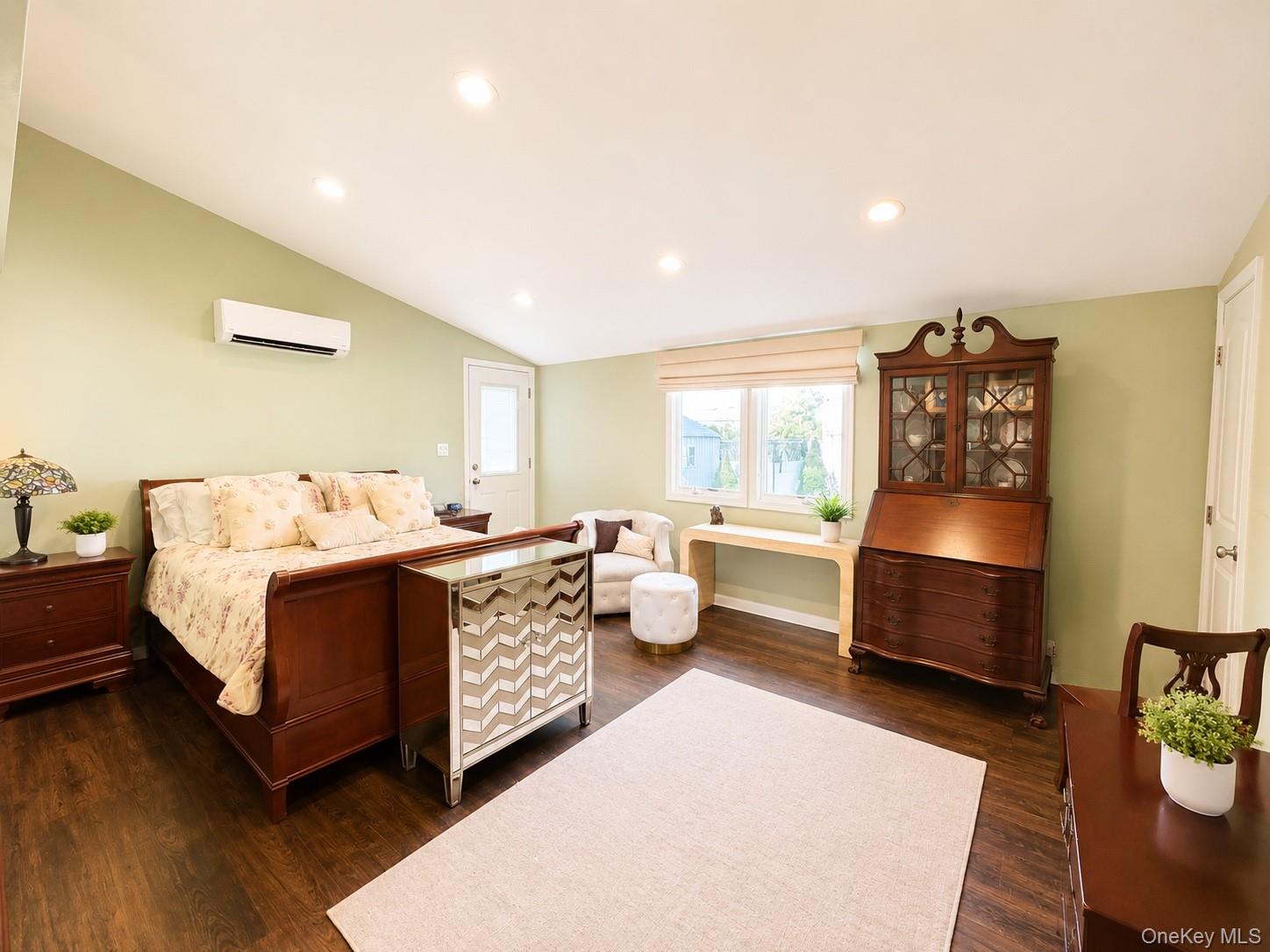183 Lee Avenue Property Photo 12