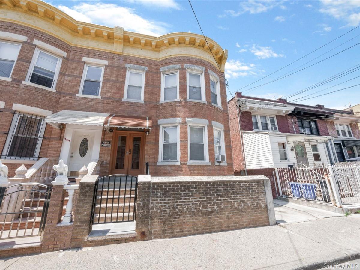 452 Lincoln Avenue Hse Property Photo 1