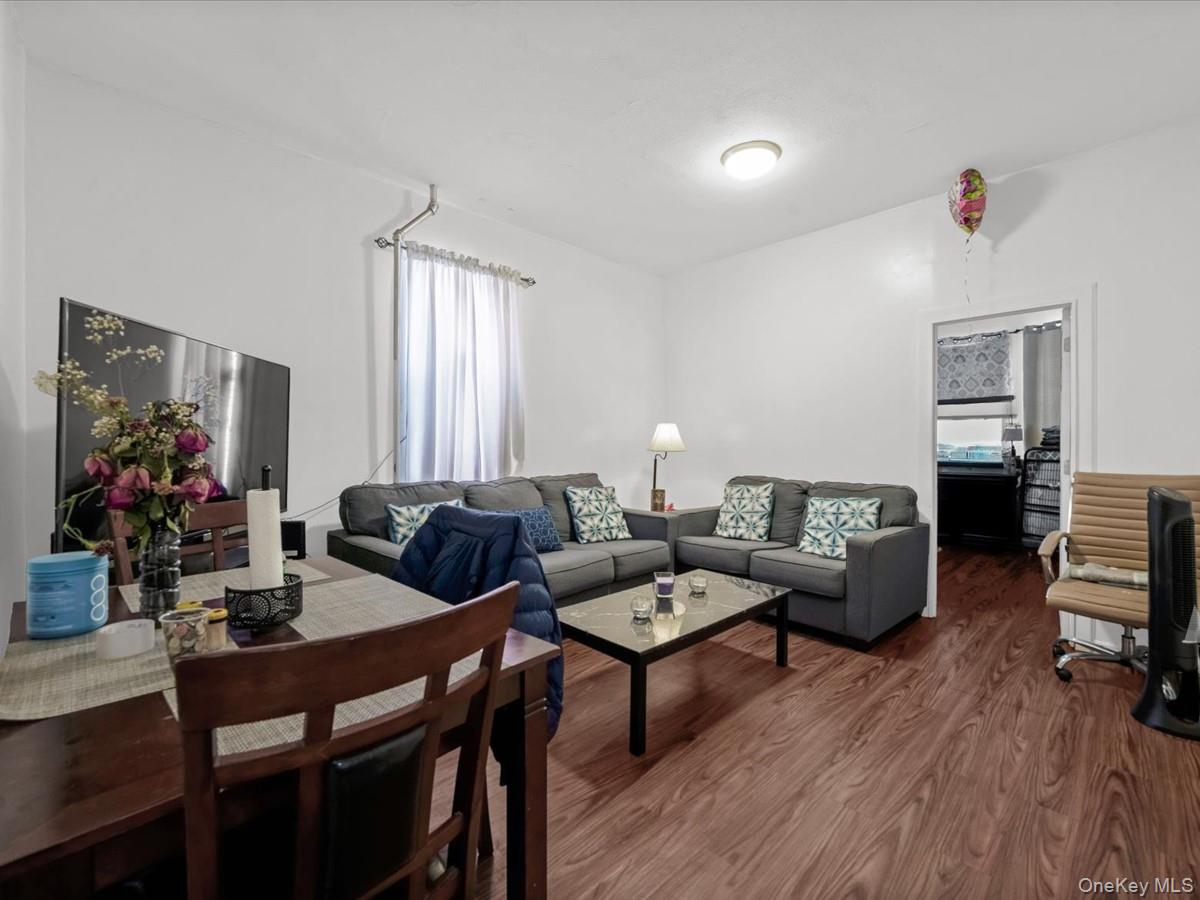452 Lincoln Avenue Hse Property Photo 5