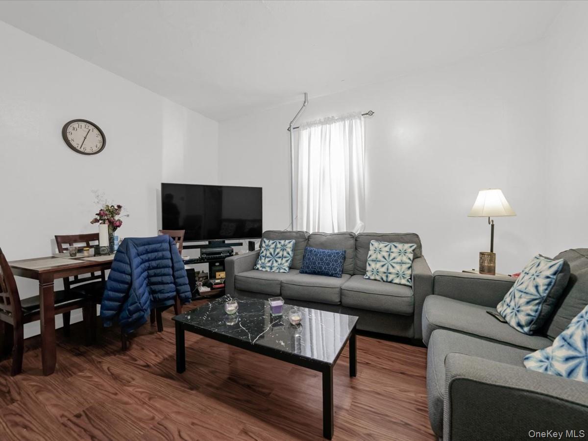 452 Lincoln Avenue Hse Property Photo 6