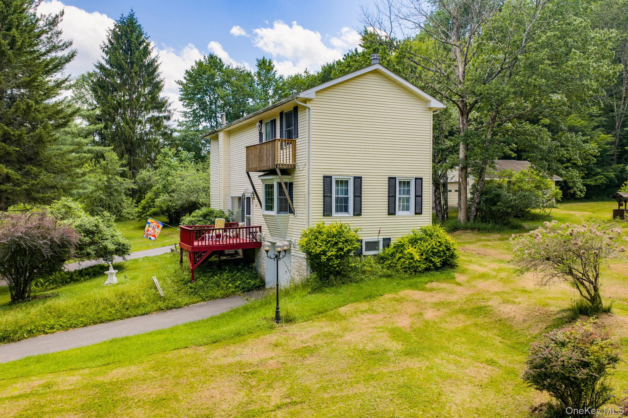 10 Hoffman Road Property Photo 4