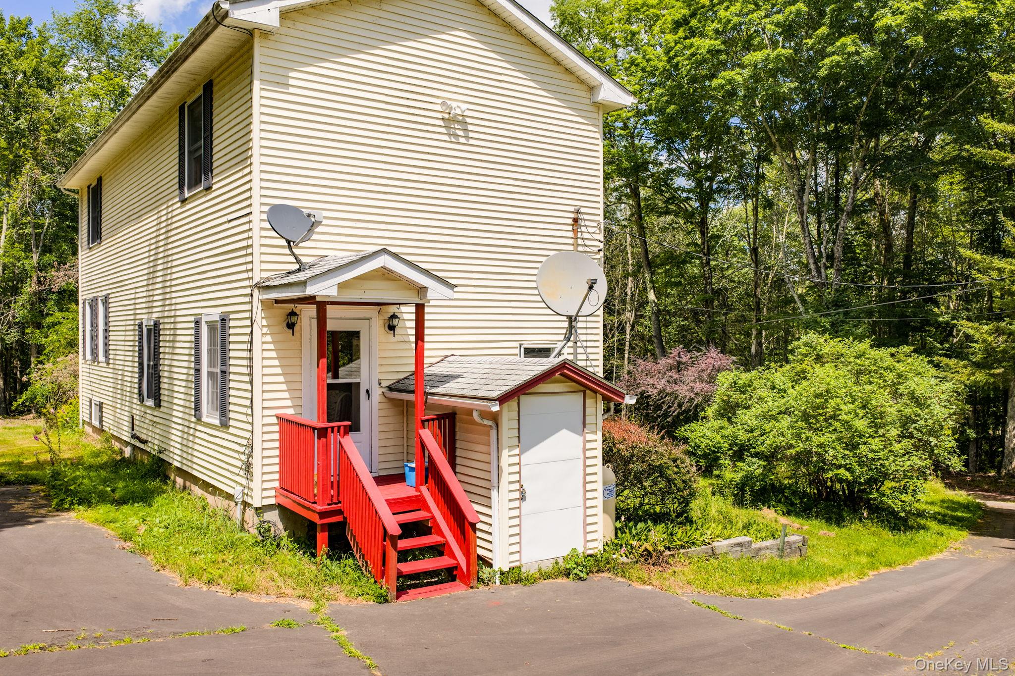10 Hoffman Road Property Photo 7