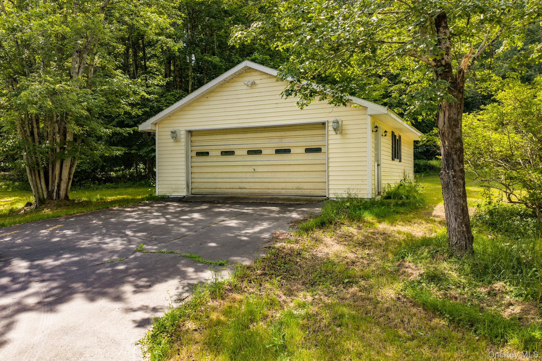 10 Hoffman Road Property Photo 33