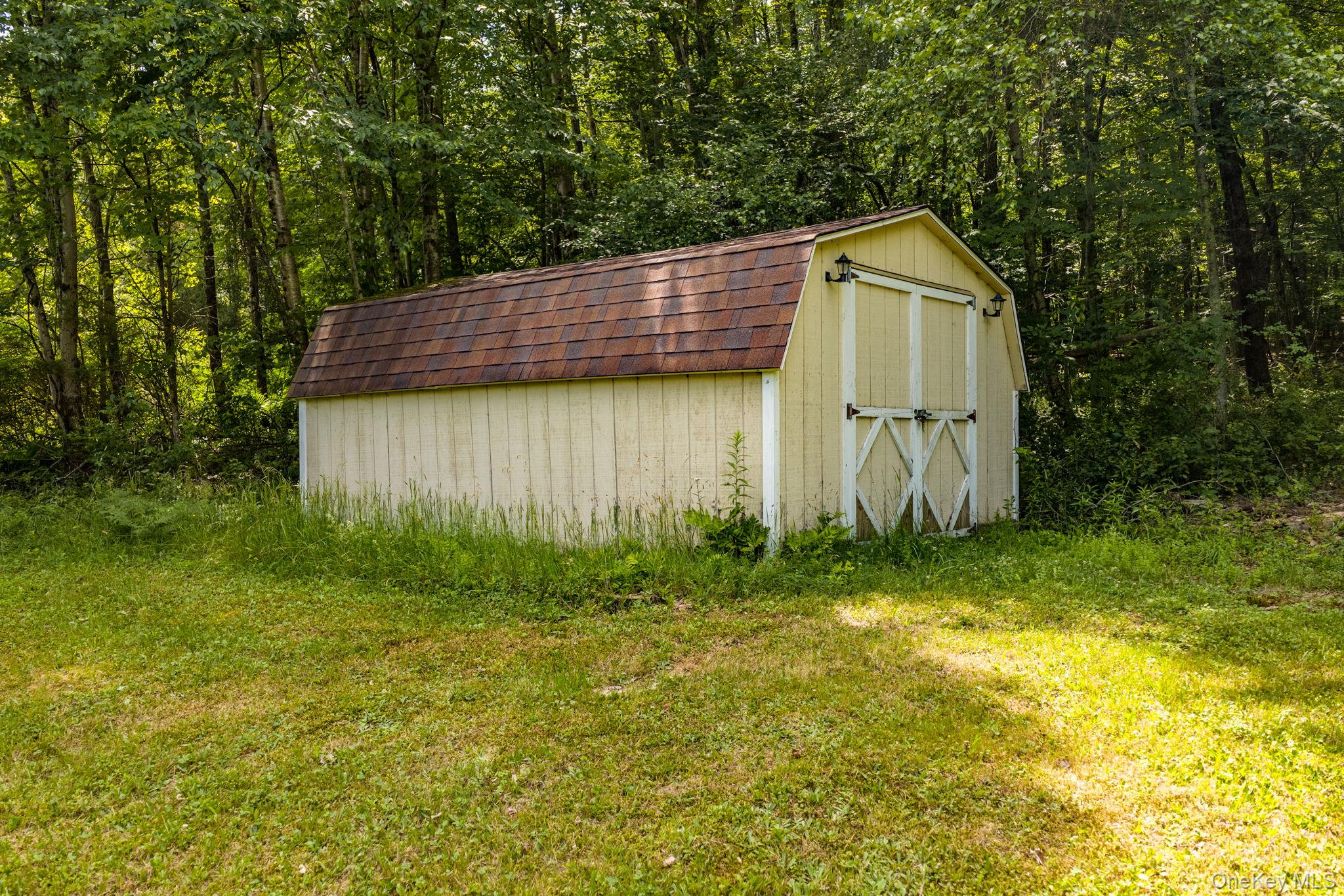 10 Hoffman Road Property Photo 37