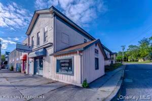 141 Ulster Avenue Property Photo 1