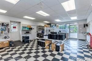 141 Ulster Avenue Property Photo 2