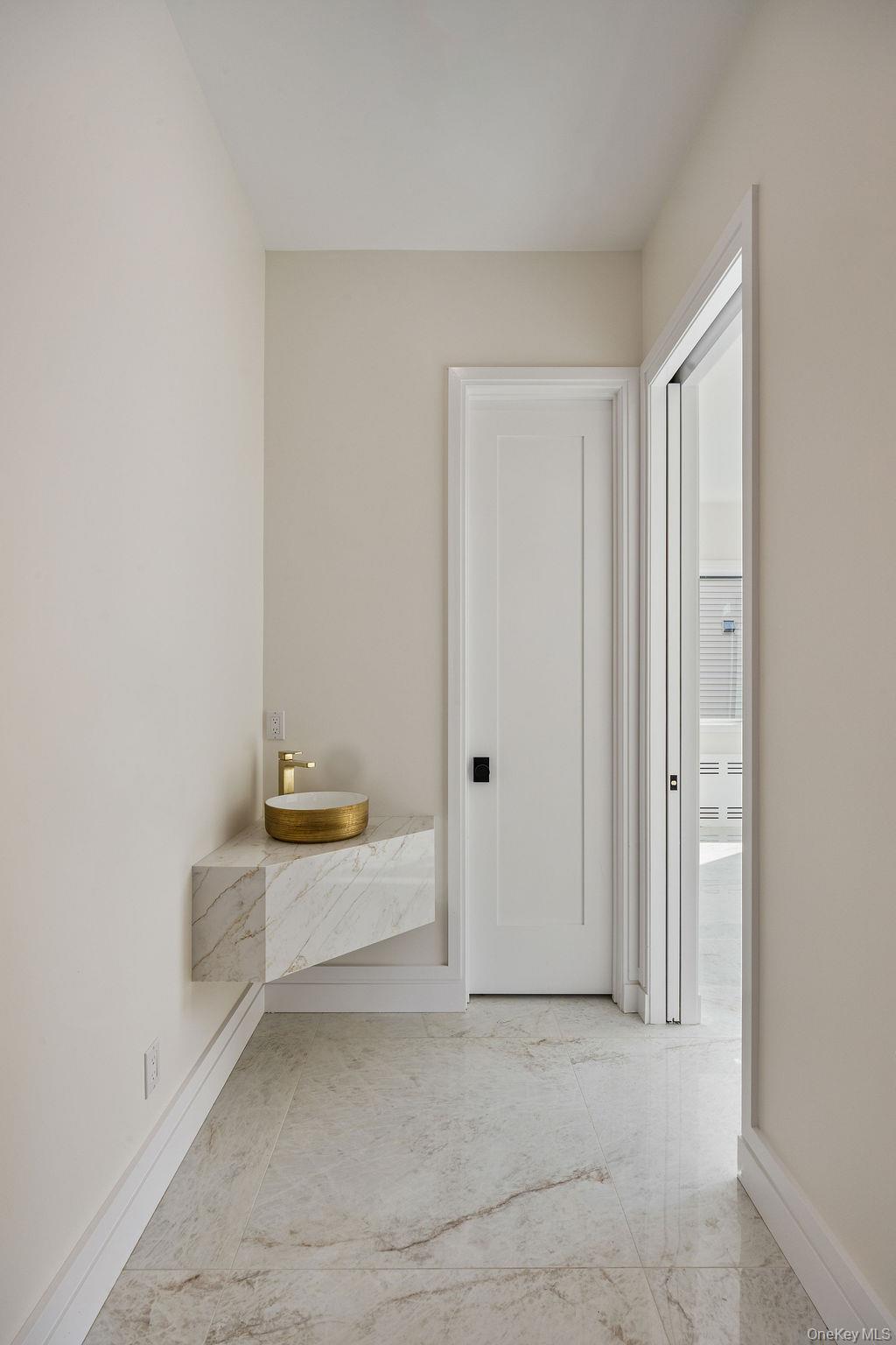 20 Singer Avenue 201 Property Photo 17