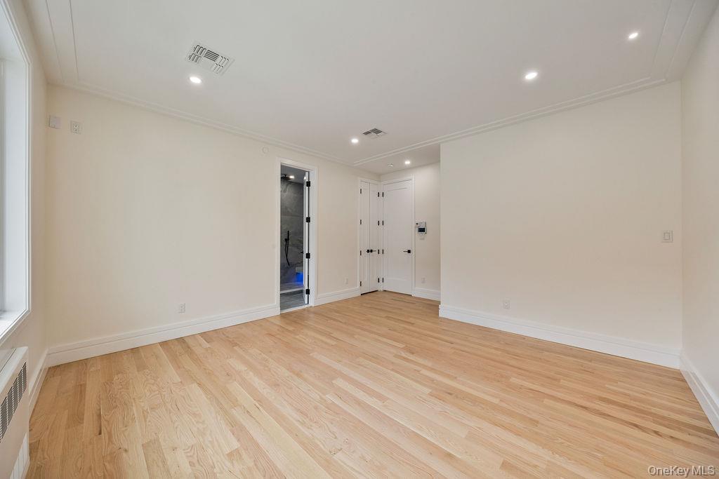 20 Singer Avenue 201 Property Photo 20