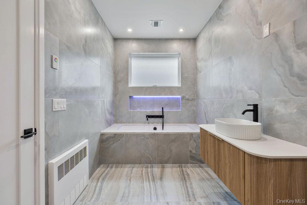 20 Singer Avenue 201 Property Photo 24