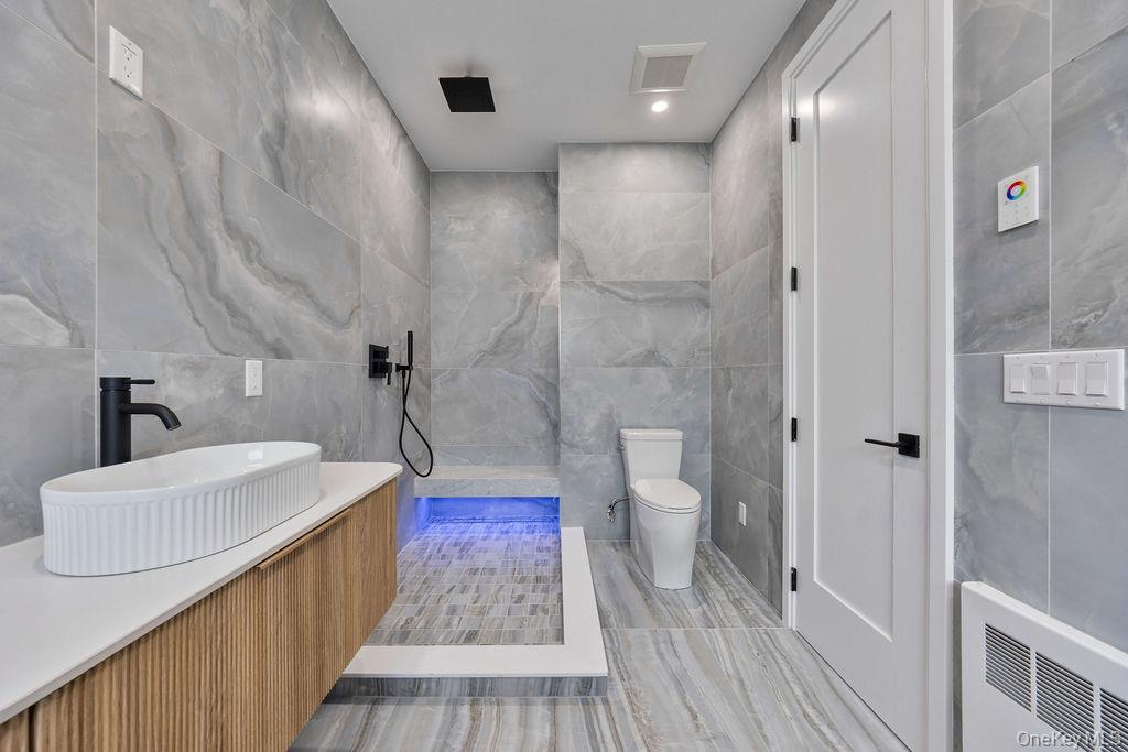 20 Singer Avenue 201 Property Photo 25