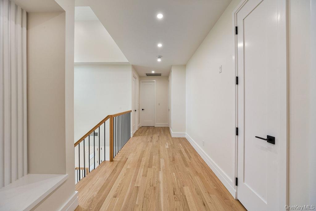 20 Singer Avenue 201 Property Photo 28