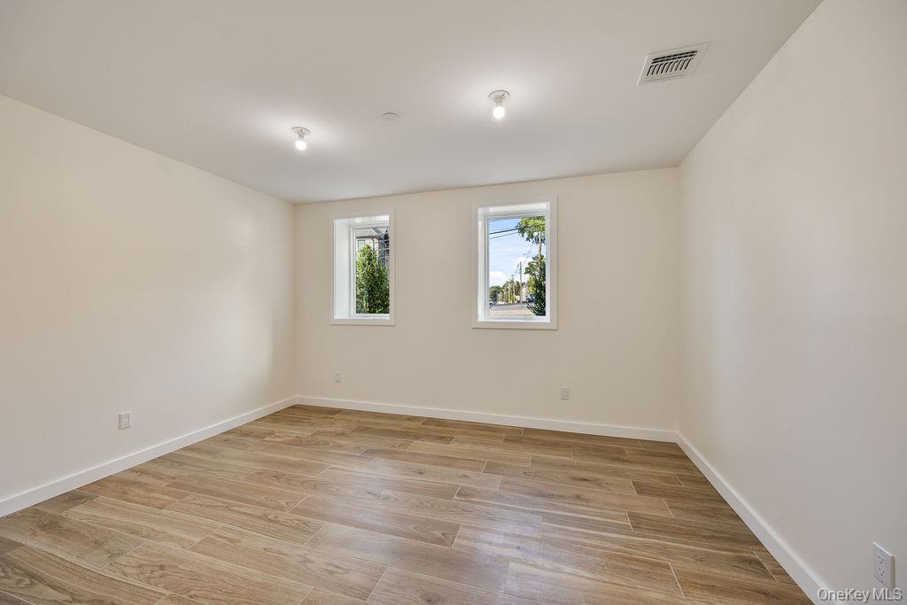 20 Singer Avenue 201 Property Photo 42