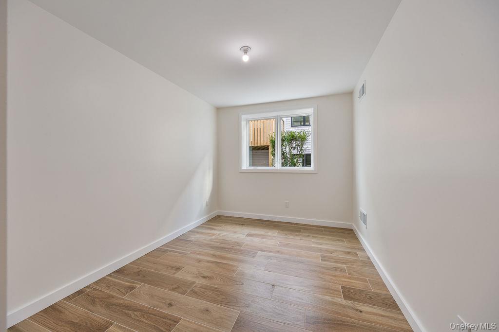 20 Singer Avenue 201 Property Photo 46