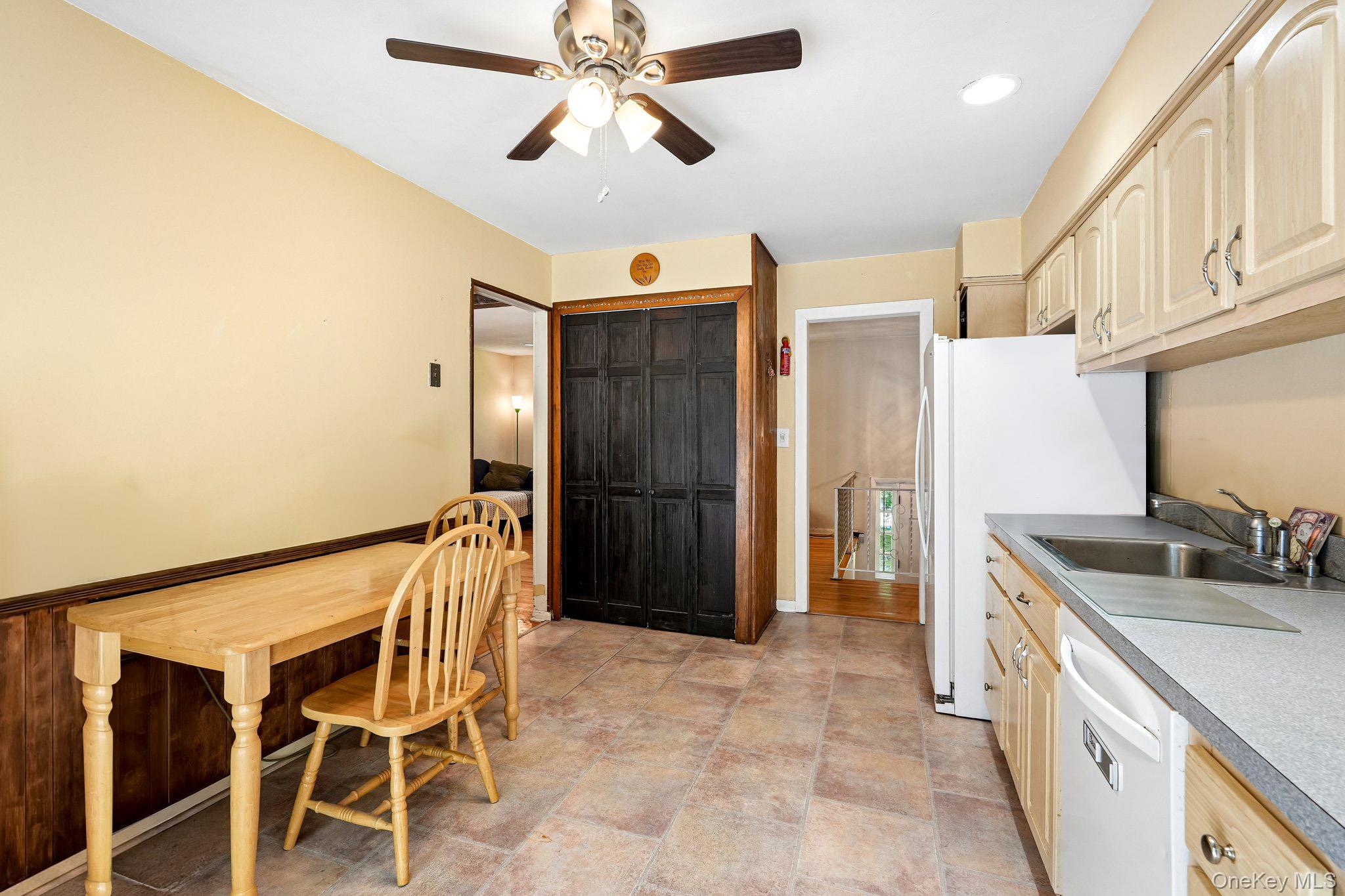 2 Cobblestone Road Property Photo 15