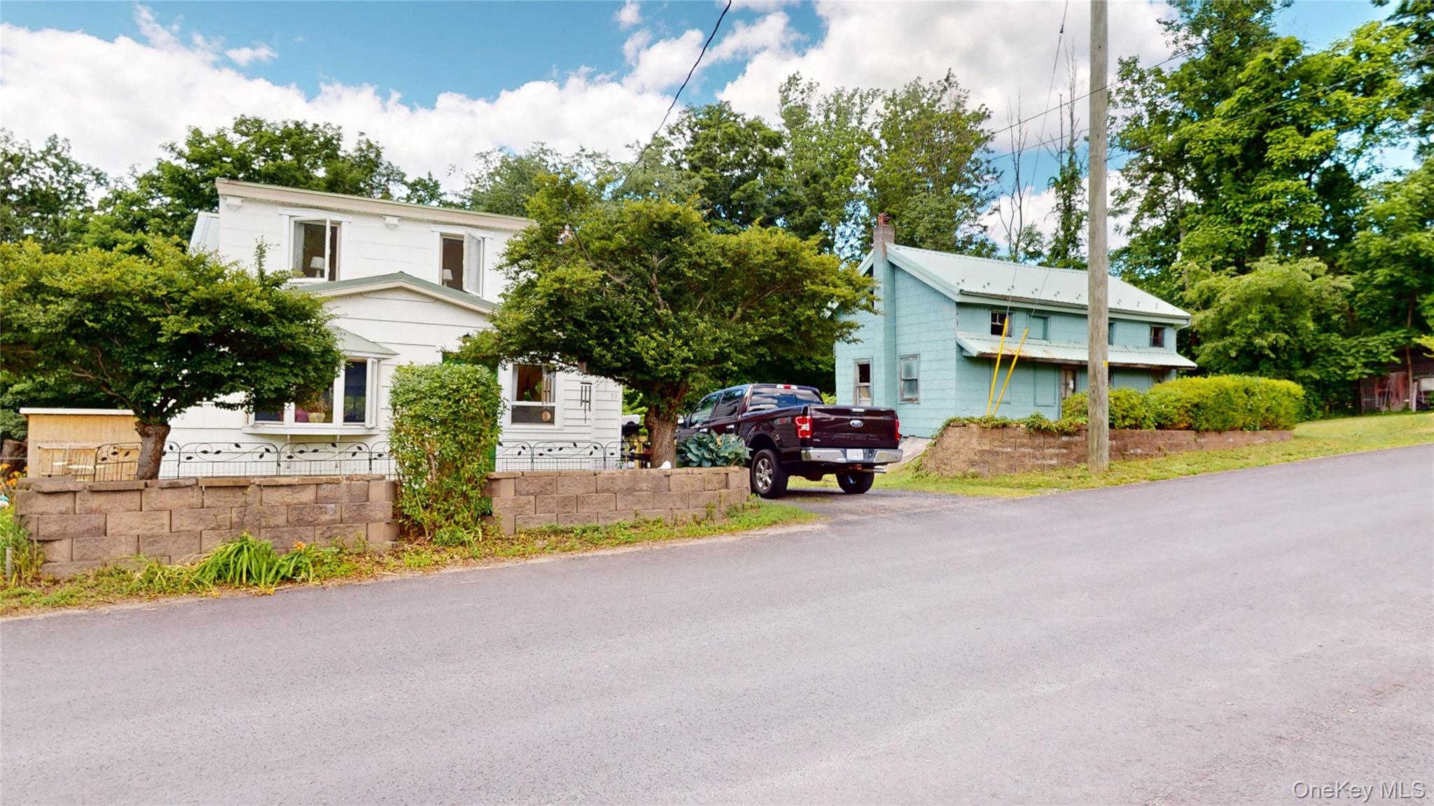 33 Academy Avenue Property Photo 3