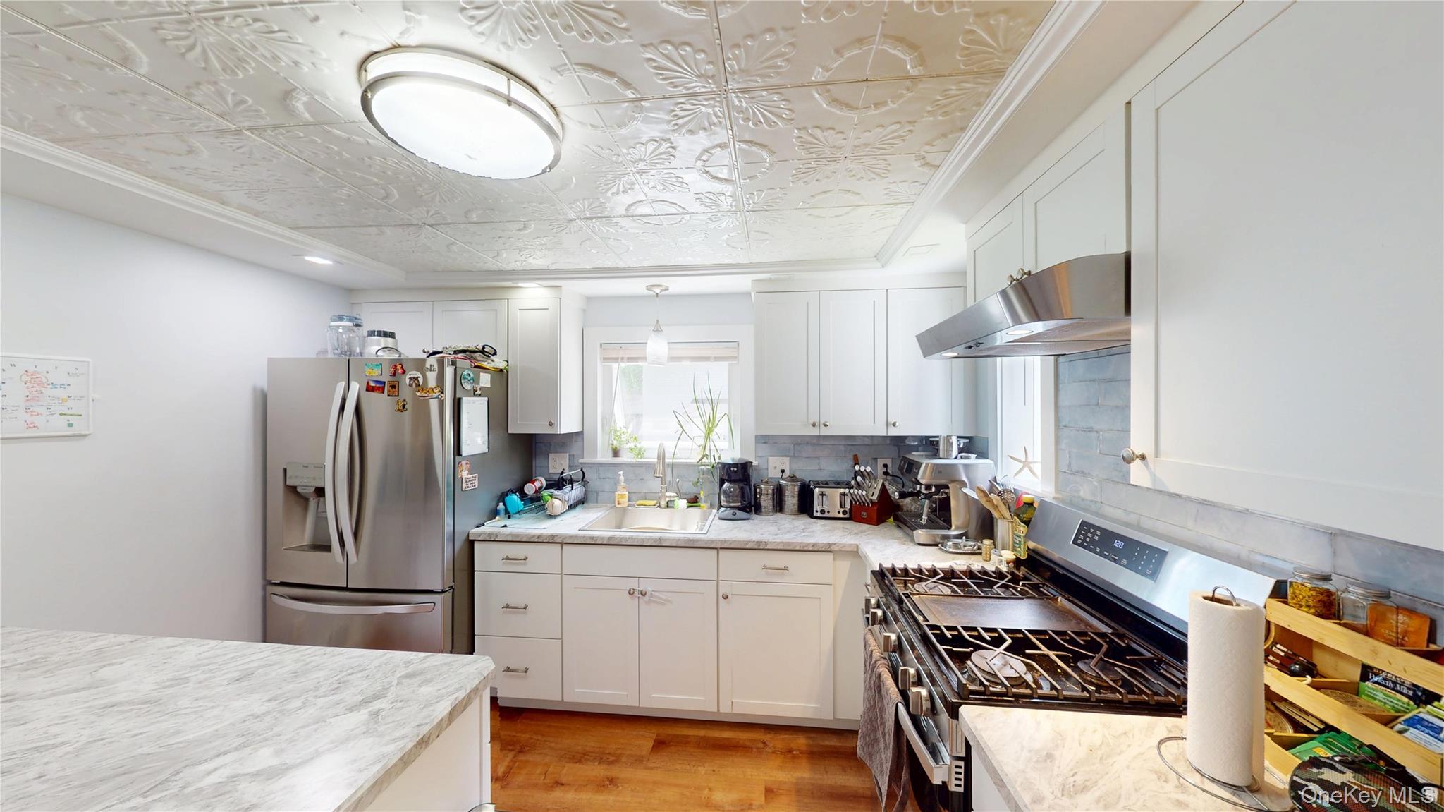 33 Academy Avenue Property Photo 8