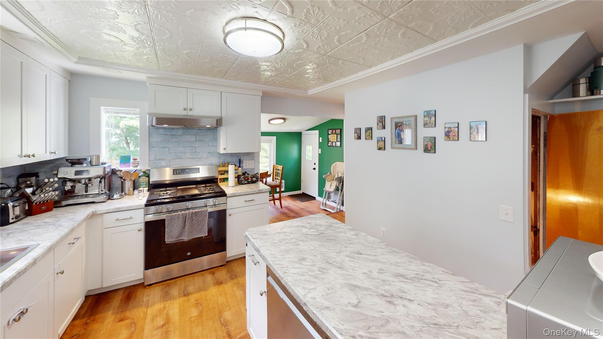 33 Academy Avenue Property Photo 10