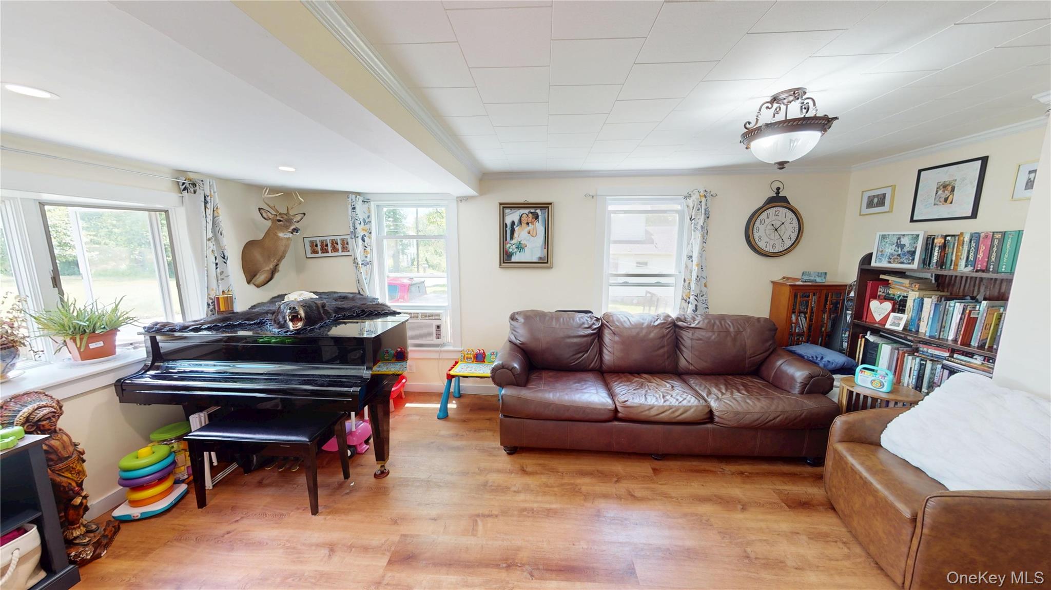33 Academy Avenue Property Photo 17