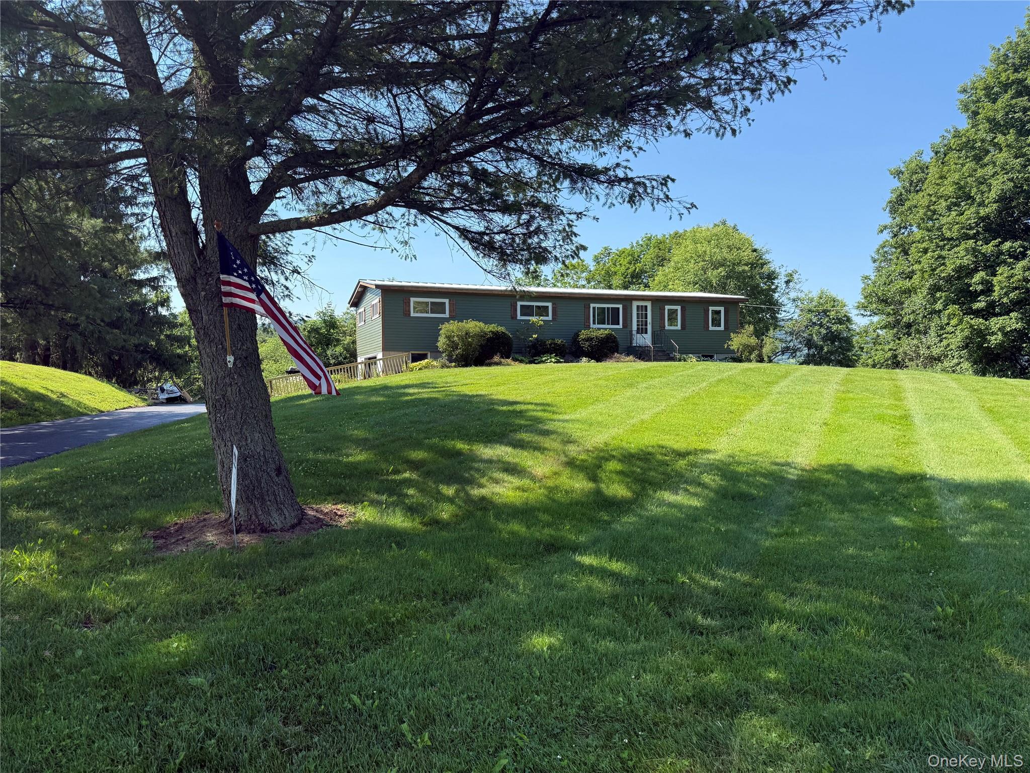 61838 State Highway 10 Property Photo 1