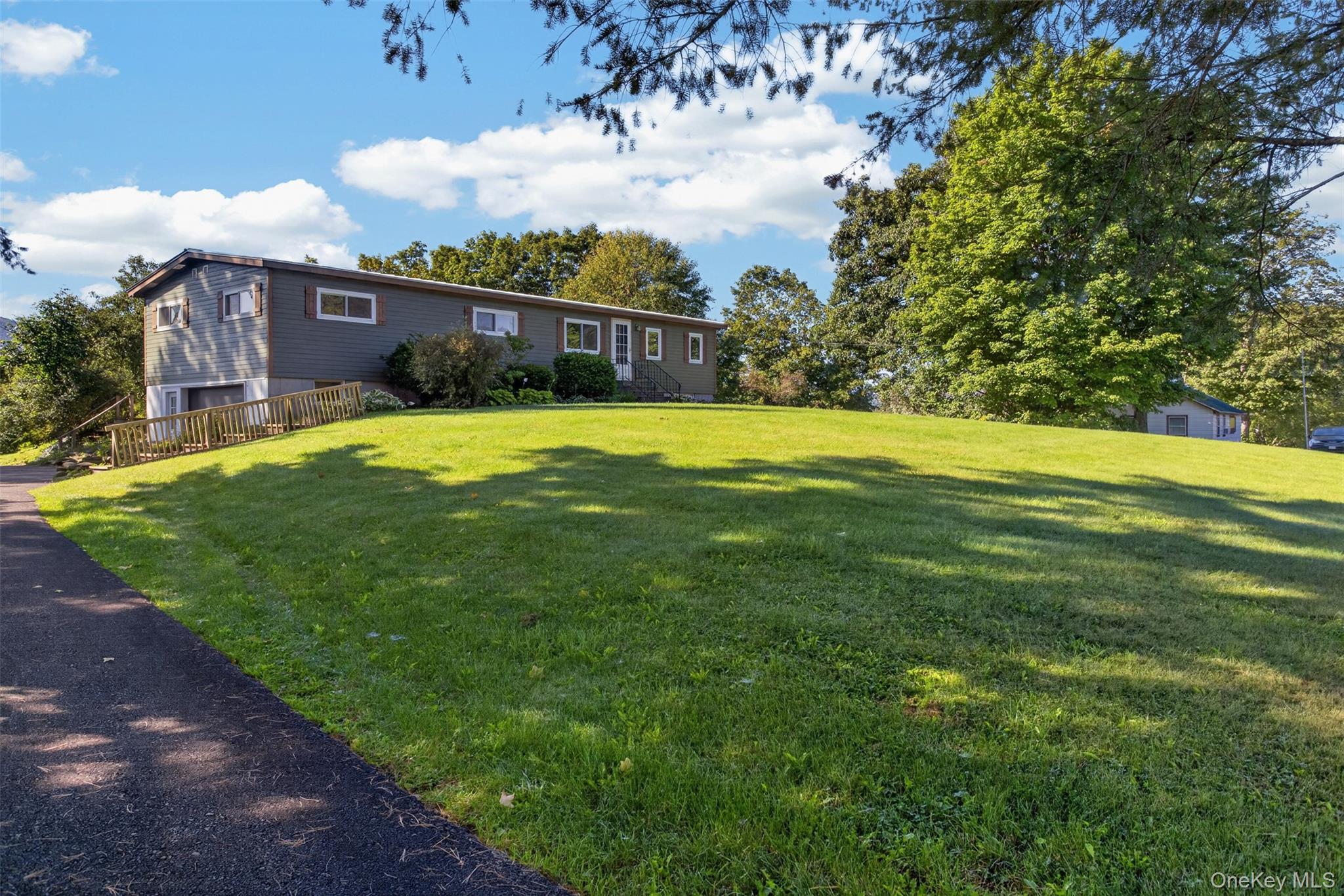 61838 State Highway 10 Property Photo 1