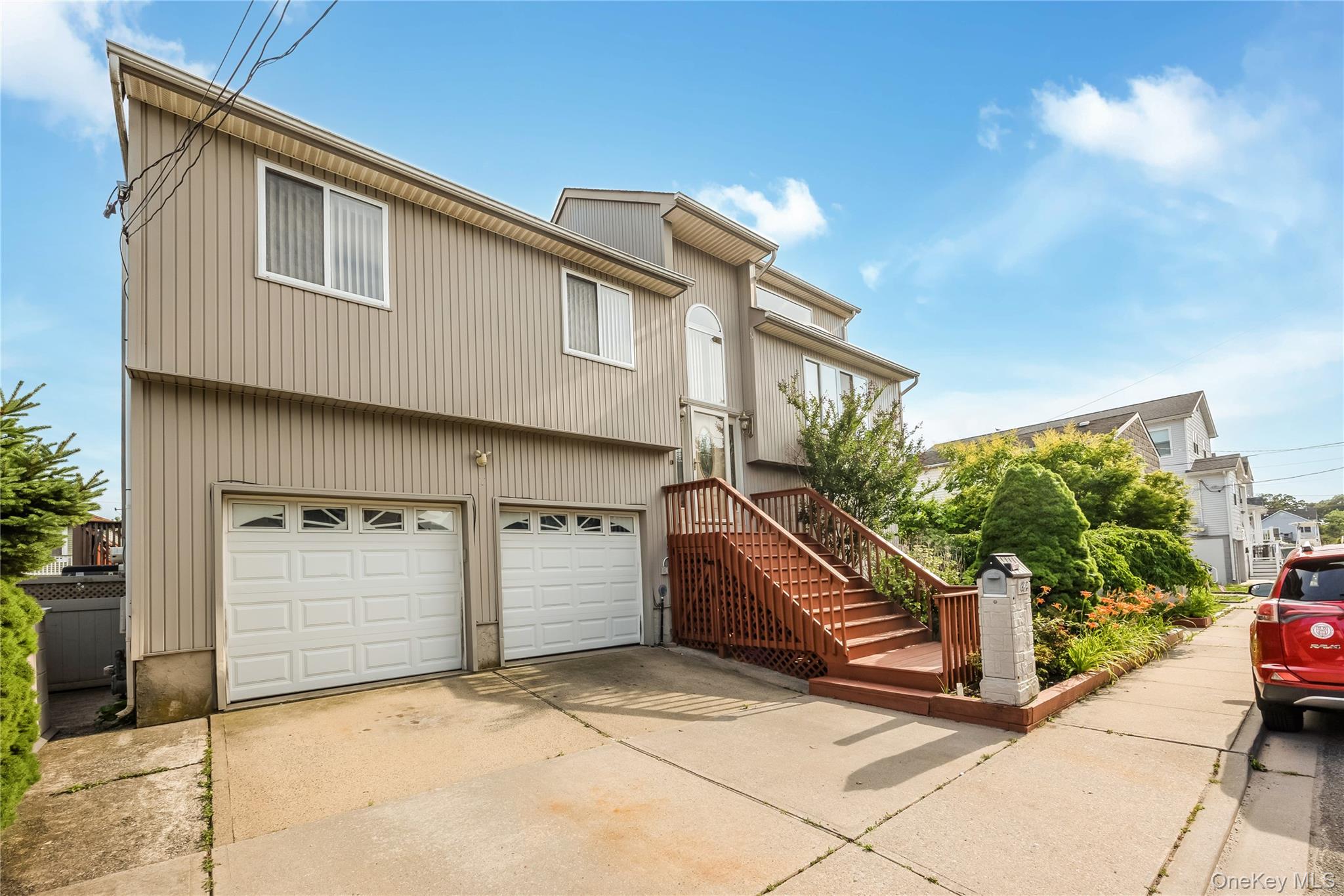 664 Arthur Street Property Photo 3
