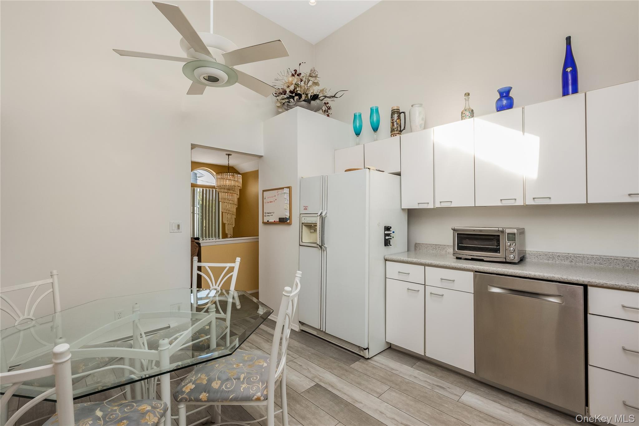 664 Arthur Street Property Photo 11