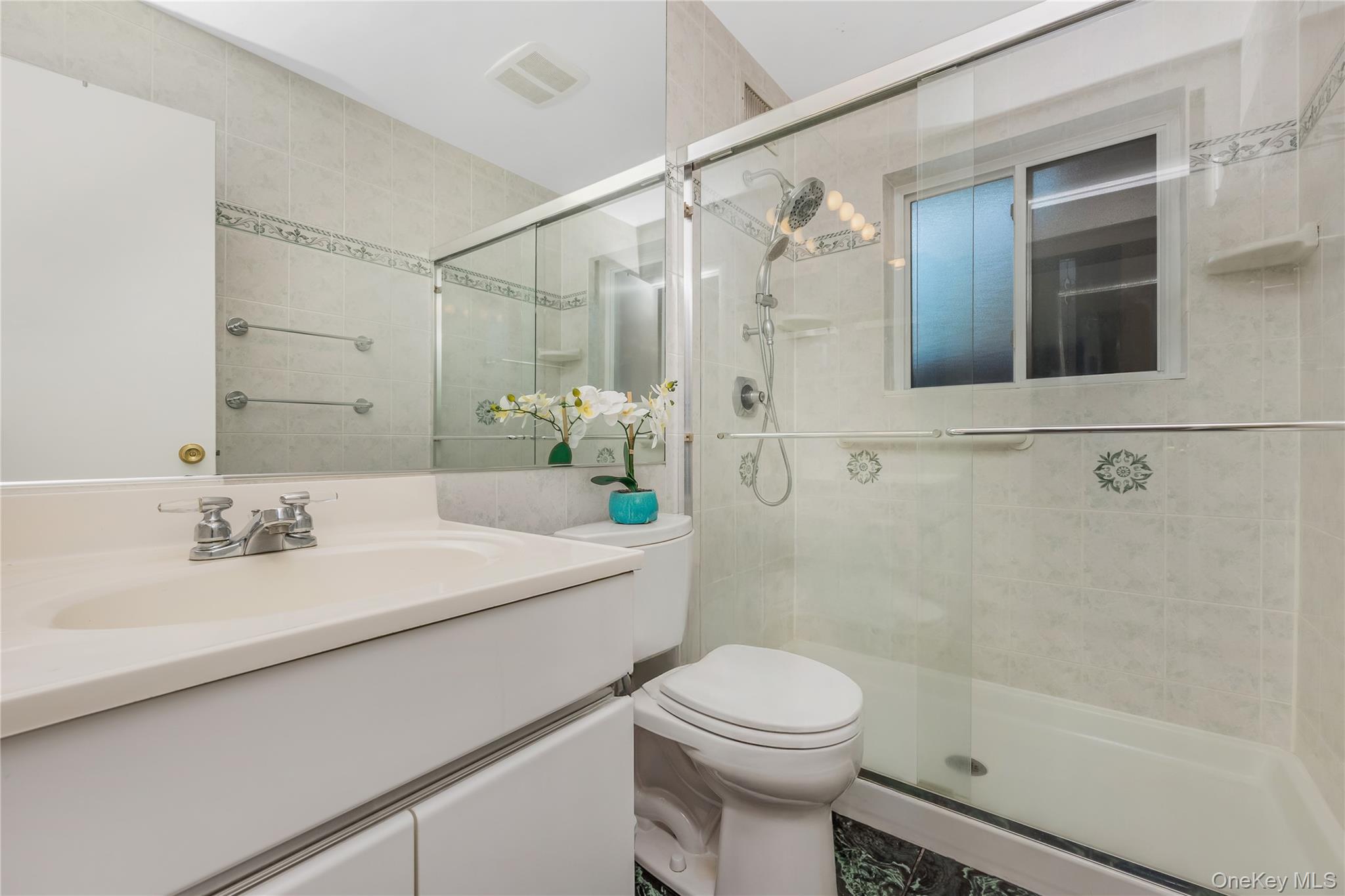 664 Arthur Street Property Photo 22