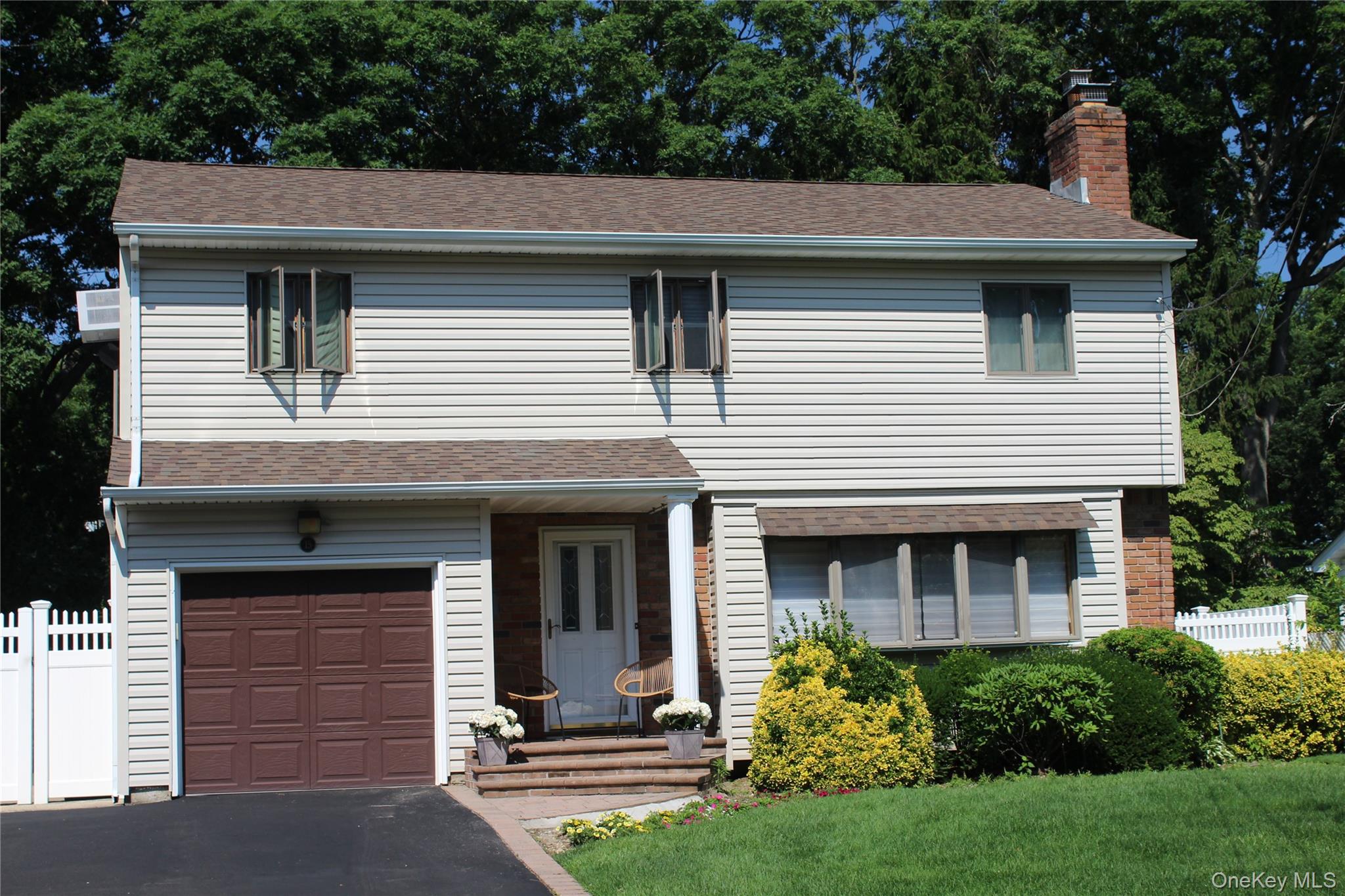 15 Hanley Avenue Property Photo 1
