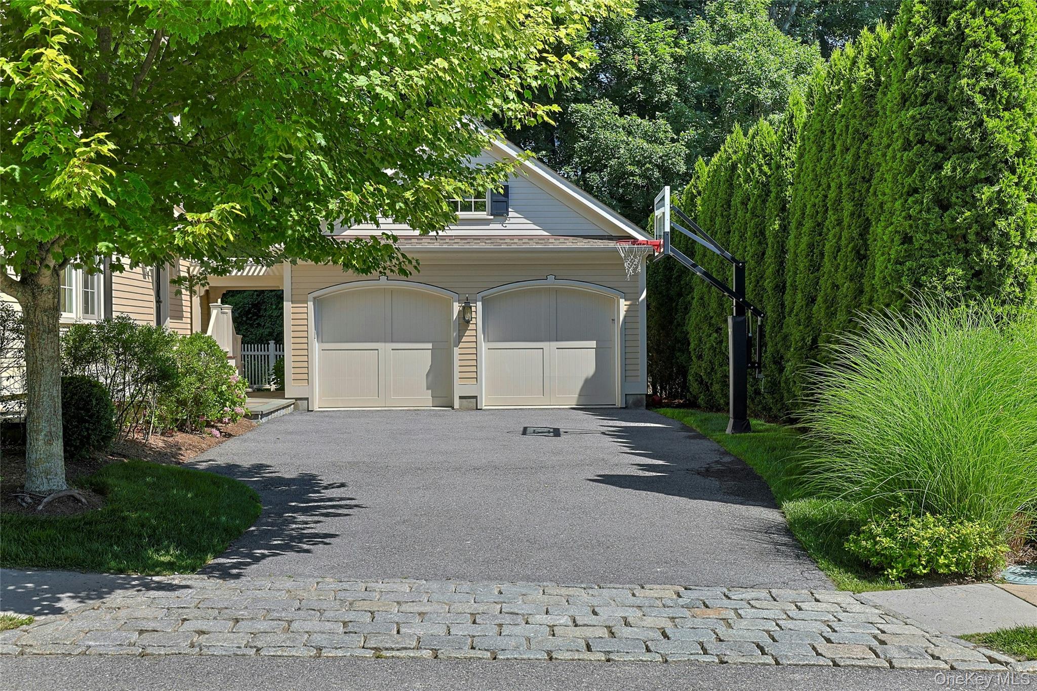 10 Cider Mill Circle Property Photo 3
