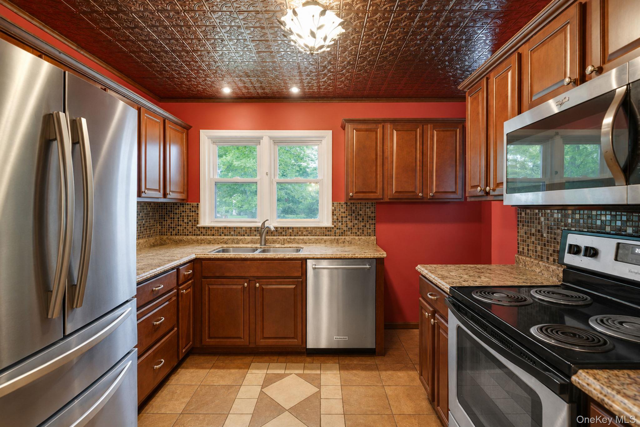 287 Munsell Road Property Photo 5