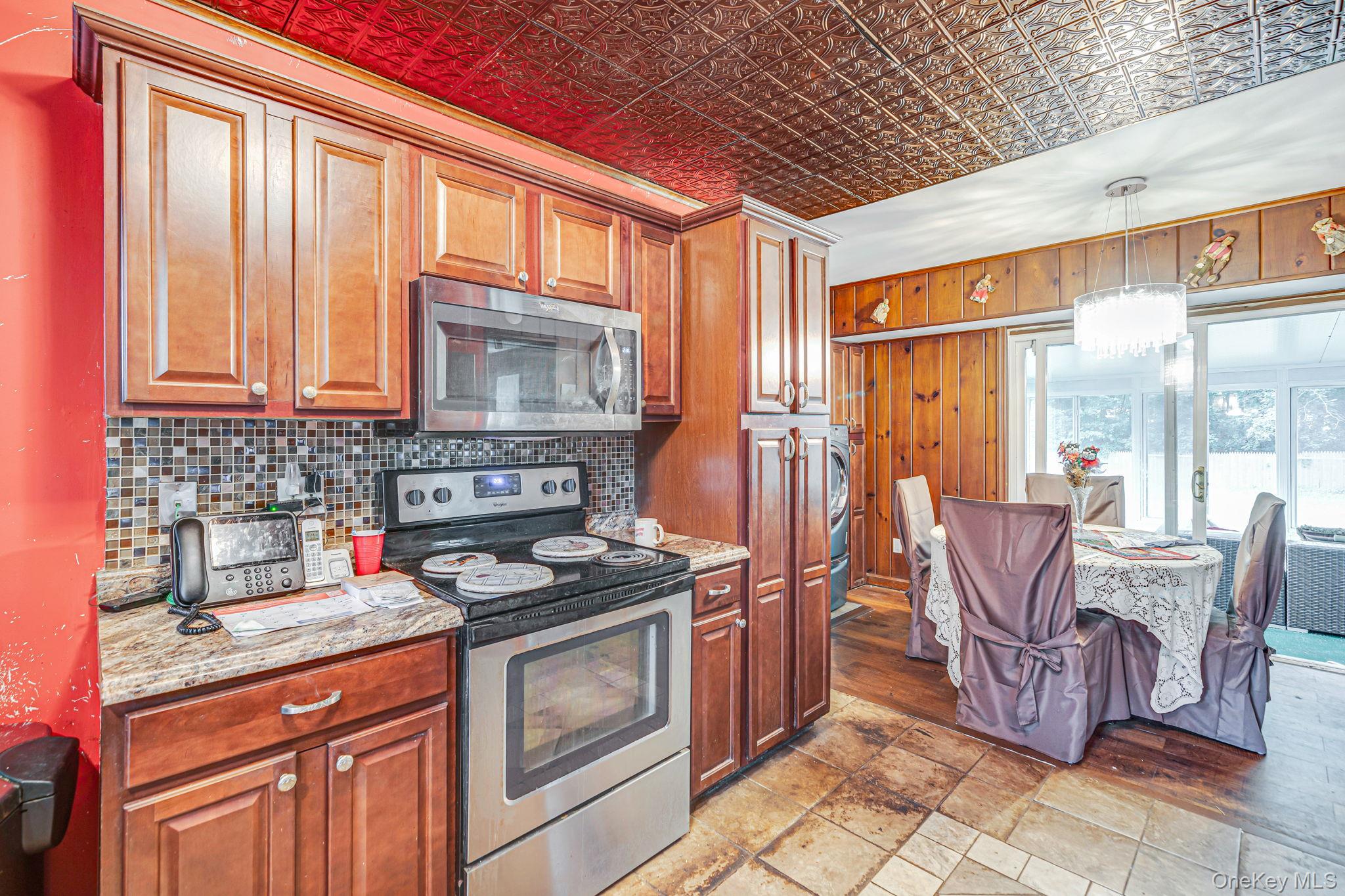 287 Munsell Road Property Photo 6